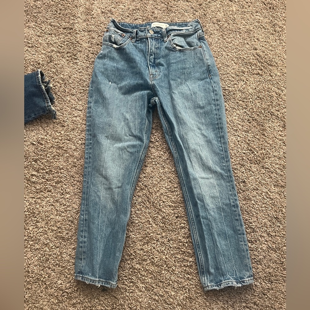 Abercrombie high rise mom jean curve love